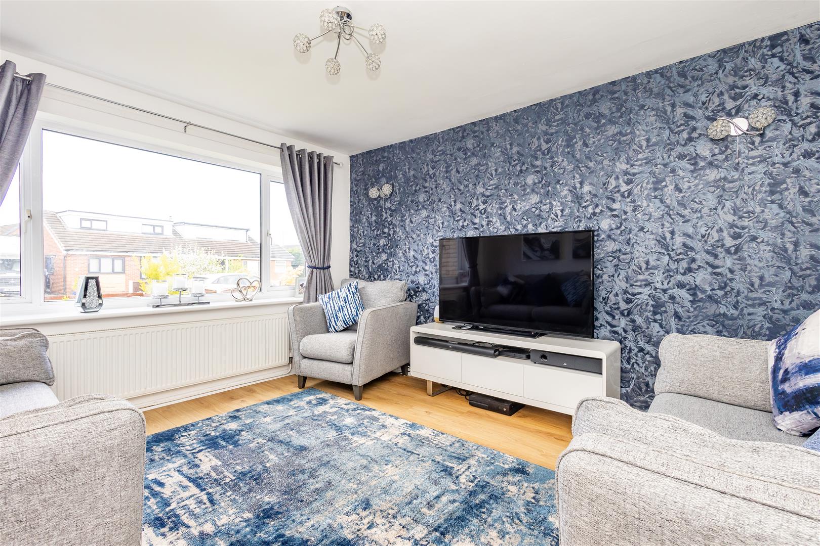 3 bed property in Holly Crescent, Chorley